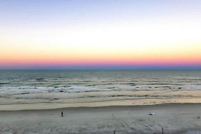 611 3 Beds Luxury Oceanfront Studio