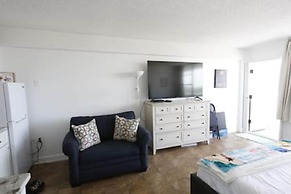 611 3 Beds Luxury Oceanfront Studio