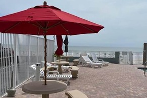 611 3 Beds Luxury Oceanfront Studio