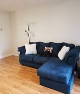 165 White Fawn Luxury King Bed in Modern 2bdrm 2 5BA Amazing Pool