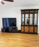 165 White Fawn Luxury King Bed in Modern 2bdrm 2 5BA Amazing Pool