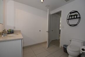 Lovely apt in the heart Midtown