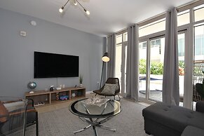 Lovely apt in the heart Midtown