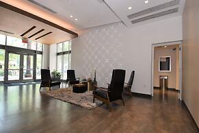 Lovely apt in the heart Midtown