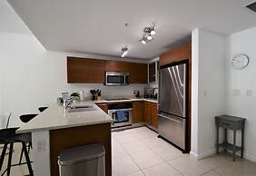 Lovely apt in the heart Midtown