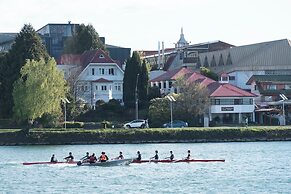 Hotel Costanera - Caja Los Andes