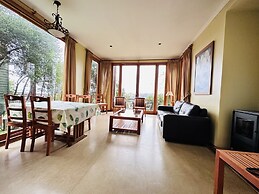 Hotel y Cabañas Punta Larga - Caja Los Andes