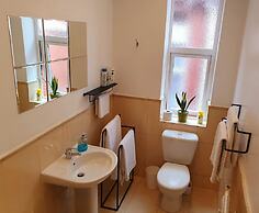 Charming 2-bed Apartment in Bournemouth