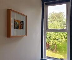 Charming 2-bed Apartment in Bournemouth