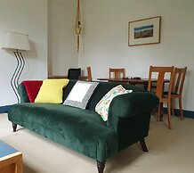 Charming 2-bed Apartment in Bournemouth