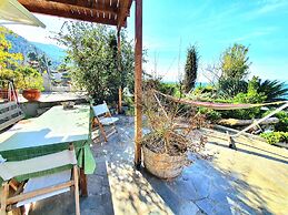 Magical View Studios 2 Asproneri, Kamena Vourla