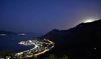 Magical View Studios 2 Asproneri, Kamena Vourla