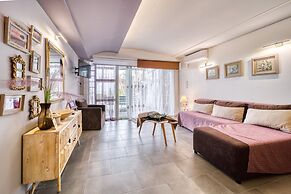 Magical View Studios 2 Asproneri, Kamena Vourla