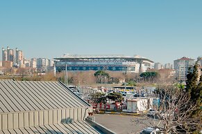 Central Flat Near Metrobus and Coast in Kadikoy