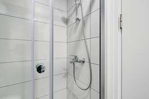 Central Flat Near Metrobus and Coast in Kadikoy