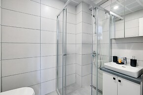 Cozy Flat Near Marmaray and Coast in Kadikoy