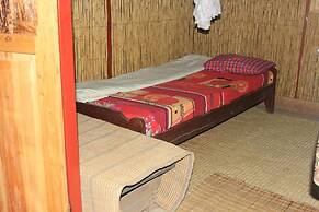 Red Rocks Rwanda - Bamboo Cottage