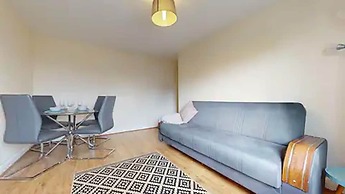 Beautiful 2-bed Apartment in Stanford-le-hope