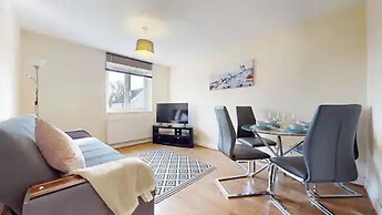 Beautiful 2-bed Apartment in Stanford-le-hope
