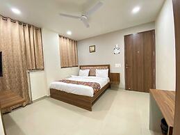 Hotel Vistacrest Noida Sector 35