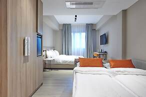 THE MAVILI URBAN STAY