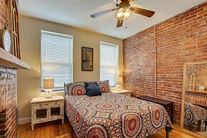 3 Mi to Dtwn: Charming Row House in Pittsburgh