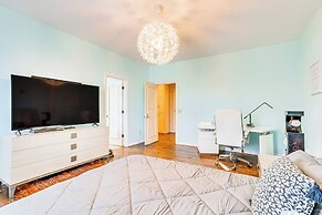 Spacious Edmond Vacation Rental w/ Shared Pool!