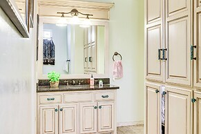 Spacious Edmond Vacation Rental w/ Shared Pool!
