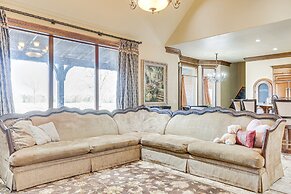 Spacious Edmond Vacation Rental w/ Shared Pool!