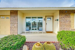 Sun Valley Home w/ Screened Porch & Gas Grill!