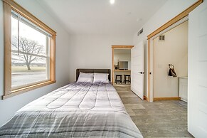 Golf Course View: Centrally Located Condo in Erie