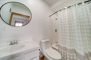 Balcony+ Golf Course View: Quiet Erie Getaway