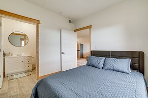 Balcony+ Golf Course View: Quiet Erie Getaway