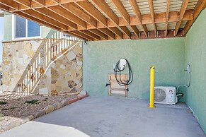 'the Maharaja Retreat' w/ Hot Tub & EV Charger!