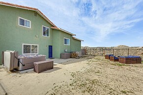 'the Maharaja Retreat' w/ Hot Tub & EV Charger!