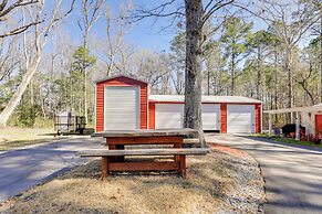 Secluded Newport Getaway w/ Fire Pit & Grill!