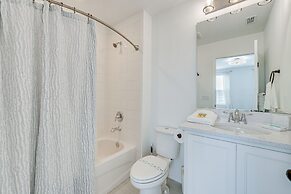 13 Mi to Disney: Home w/ Game Room + Golf Clubs