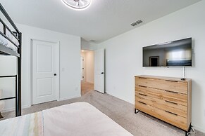 13 Mi to Disney: Home w/ Game Room + Golf Clubs
