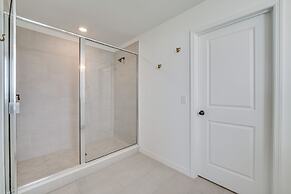 13 Mi to Disney: Home w/ Game Room + Golf Clubs