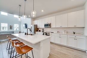 13 Mi to Disney: Home w/ Game Room + Golf Clubs