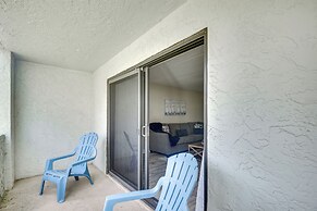 Daytona Condo w/ Community Pool, Walk to Beach!