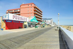 Ocean City Beach Condo: Steps to Boardwalk!