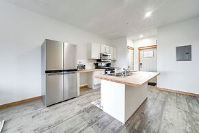 4 Mi to Lake Erie: Condo in Golf Community