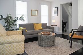 Suttons Bay Home In Town - 2 Blocks to Beach!