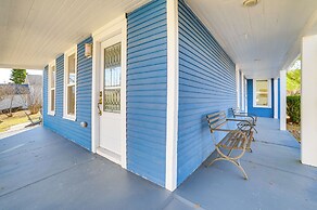 Suttons Bay Home In Town - 2 Blocks to Beach!