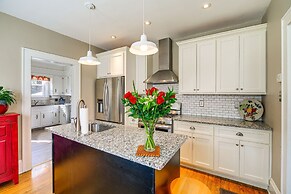 1 Mi to Dtwn: Bristol Cottage w/ Hot Tub & Grill!