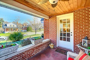 1 Mi to Dtwn: Bristol Cottage w/ Hot Tub & Grill!