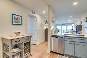 Galveston Beachfront Condo: Balcony & Pool Access!