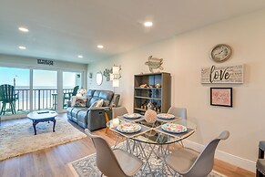Galveston Beachfront Condo: Balcony & Pool Access!