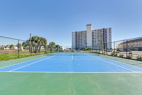 Galveston Beachfront Condo: Balcony & Pool Access!